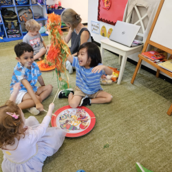 The-children-had-so-much-fun-tossing-pretend-yusheng-and-shouting-good-wishes