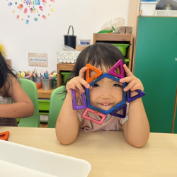 Cara made a sun using magnet connectors. 