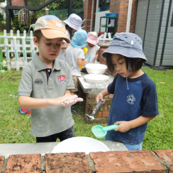 Sensory kitchen play