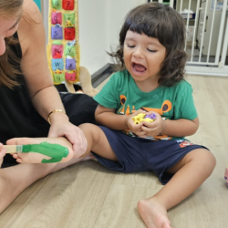 Lulu showing great expressions as he gets his foot painted!