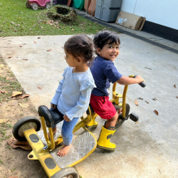 Imaan getting a ride from Aarav!